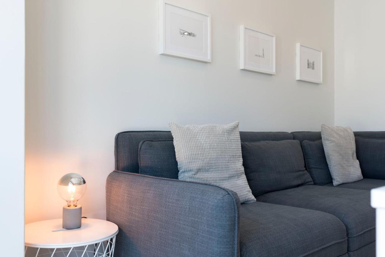 Lovelystay - Downtown Modern 2Br Flat With Free Parking Порто Екстериор снимка